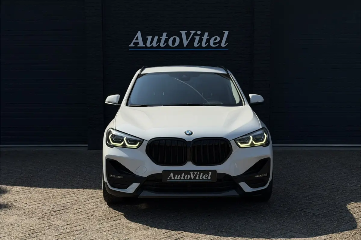 xDrive25e | Elektrische Klep | PDC V + A | LED | Apple Carplay | DAB | 35x op voorraad !