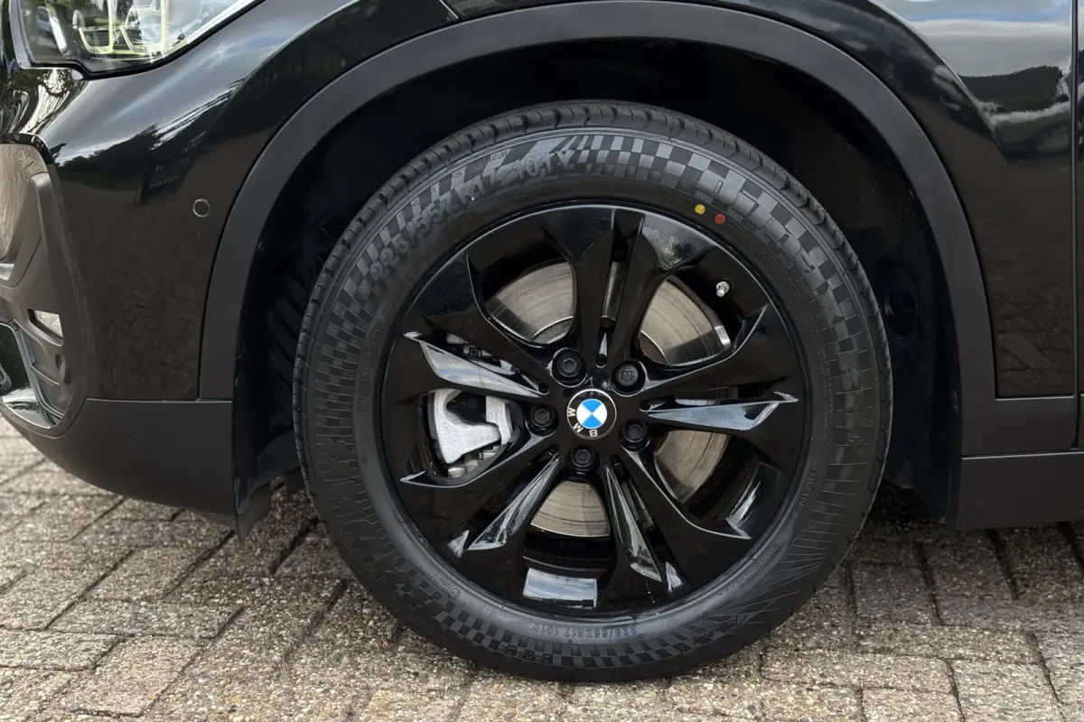 xDrive25e | Elektrische Klep | PDC V + A | LED | Apple Carplay | DAB | 35x op voorraad !