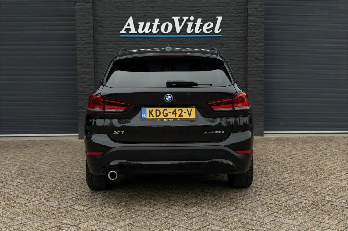 xDrive25e | Leder | Head-Up | PDC V+A | LED | Elektrische Klep | 35x op voorraad !