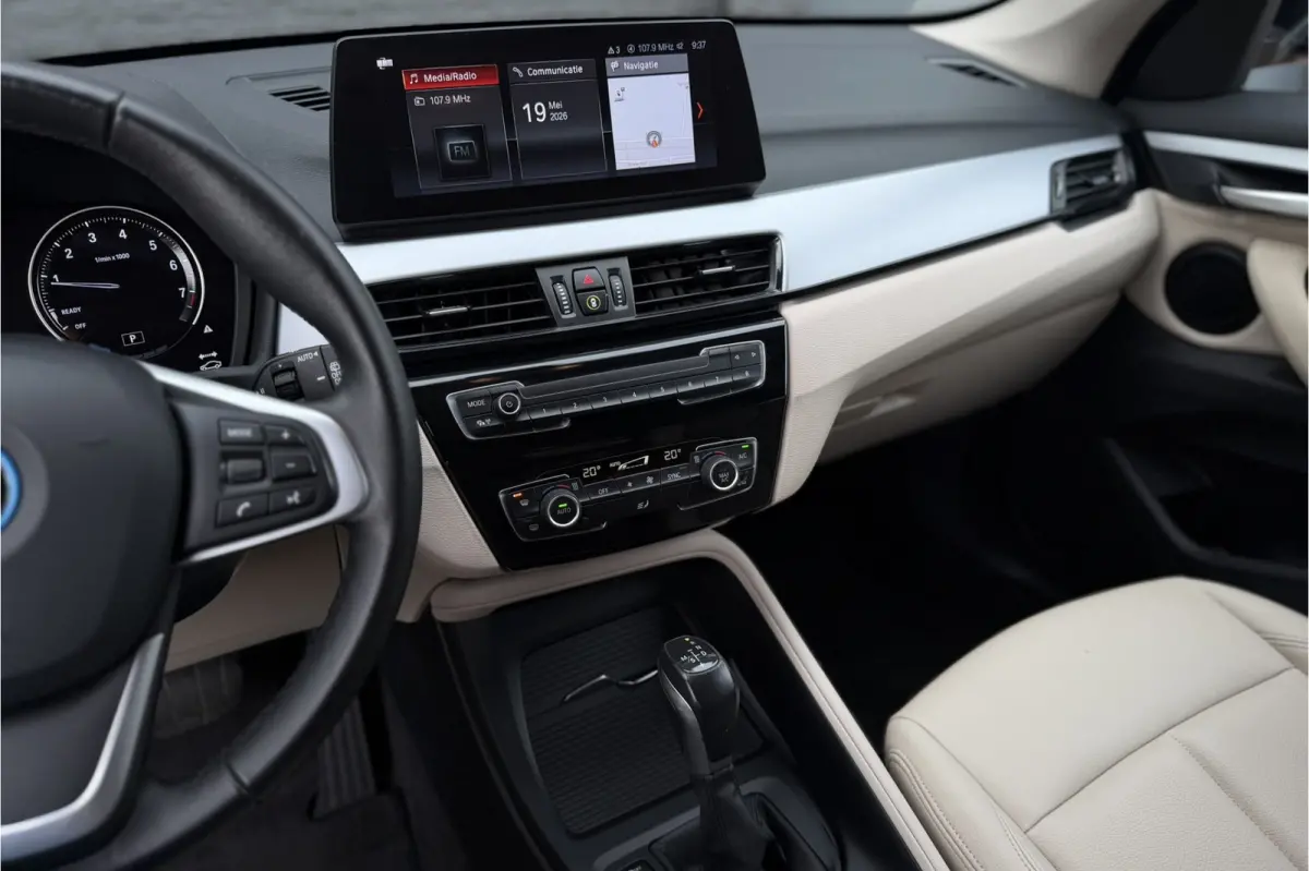 xDrive25e | Leder | Head-Up | PDC V+A | LED | Elektrische Klep | 35x op voorraad !
