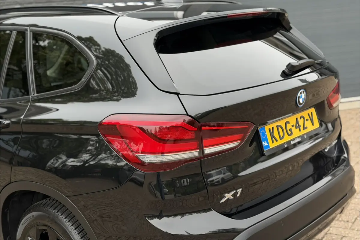 xDrive25e | Leder | Head-Up | PDC V+A | LED | Elektrische Klep | 35x op voorraad !