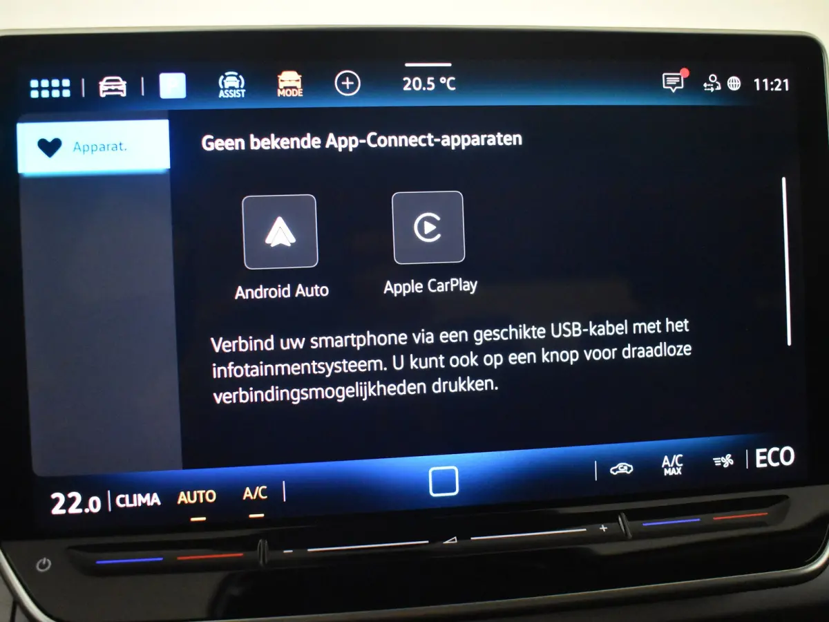 Life Edition eHybrid | 'App-Connect' draadloze smartphone integratie | Achterbank in ongelijke delen neerklapbaar incl. middenarmsteun en doorlaadmogelijkheid | Afstandscontrolesysteem (Fron