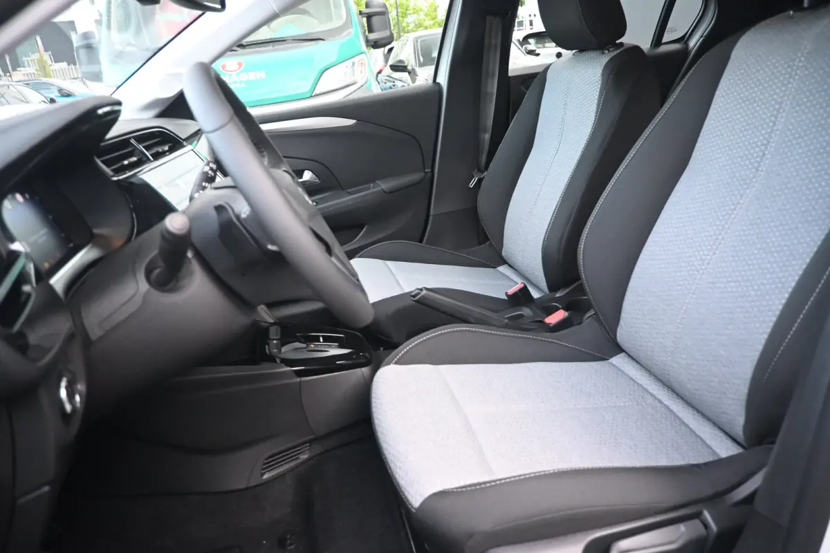 Edition | Dode hoek waarschuwing | Draadloze Apple Carplay en Android Auto | LED koplampen met LED dagrijverlichting