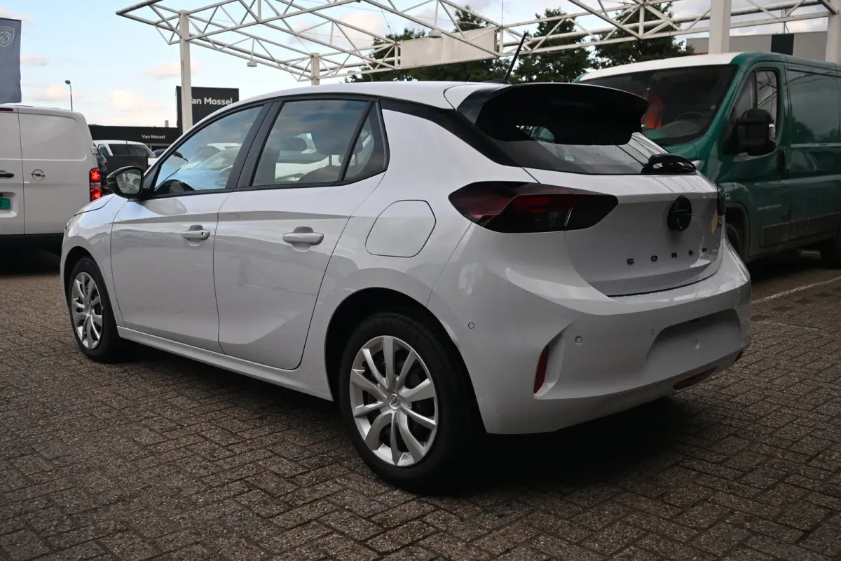 Edition | Dode hoek waarschuwing | Draadloze Apple Carplay en Android Auto | LED koplampen met LED dagrijverlichting