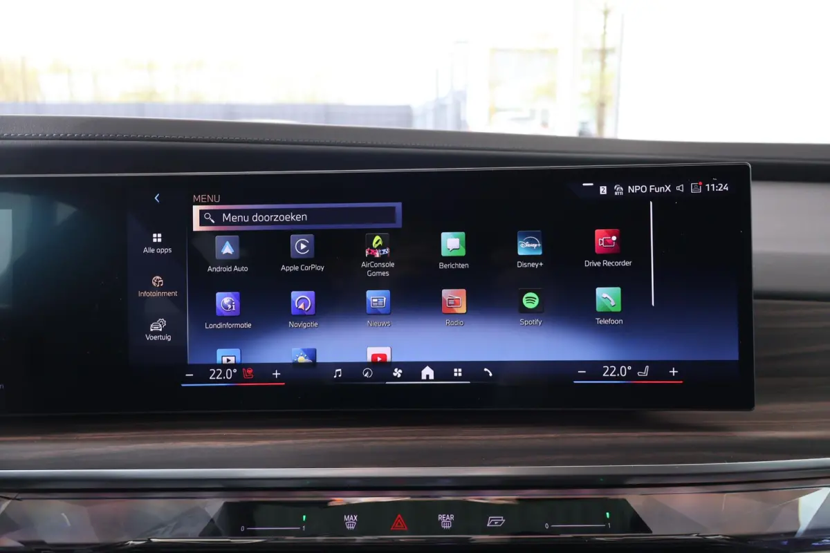 eDrive50 | SOH 100% | High Executive | Connoisseur Pack | M Sportpakket Pro | Innovation Pack | Sky Lounge