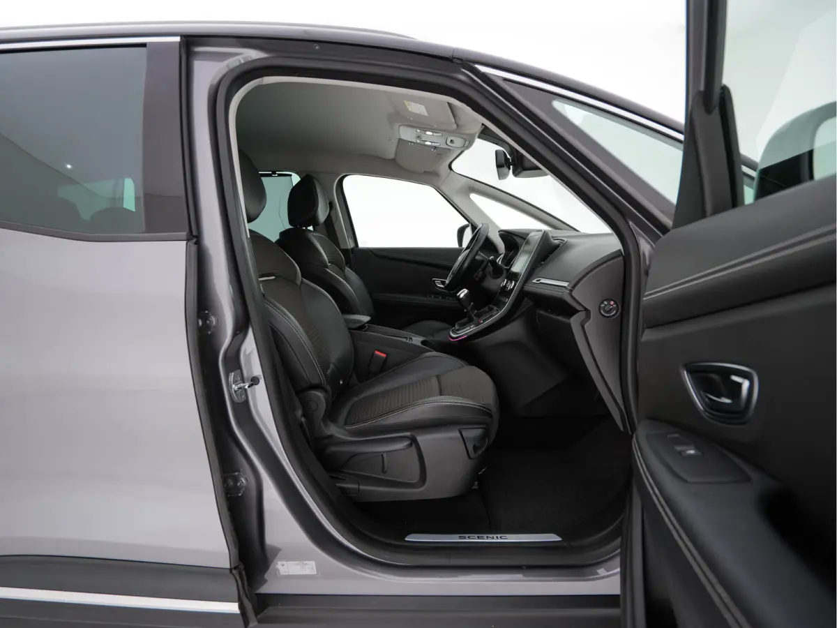 1.2 TCe Intens [ 7-Pers. ] *LEATHER-FABRIC | DIGI-COCKPIT | DAB | KEYLESS | CAMERA | NAVI-FULLMAP | PRIVACY-GLASS | ECC | PDC | TOWBAR | AMBIENTLIGHT | BLINDSPOT | LANE-ASSIST | 20''ALU *