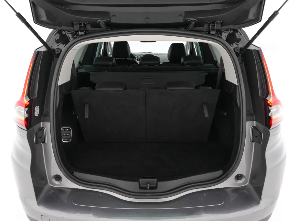 1.2 TCe Intens [ 7-Pers. ] *LEATHER-FABRIC | DIGI-COCKPIT | DAB | KEYLESS | CAMERA | NAVI-FULLMAP | PRIVACY-GLASS | ECC | PDC | TOWBAR | AMBIENTLIGHT | BLINDSPOT | LANE-ASSIST | 20''ALU *