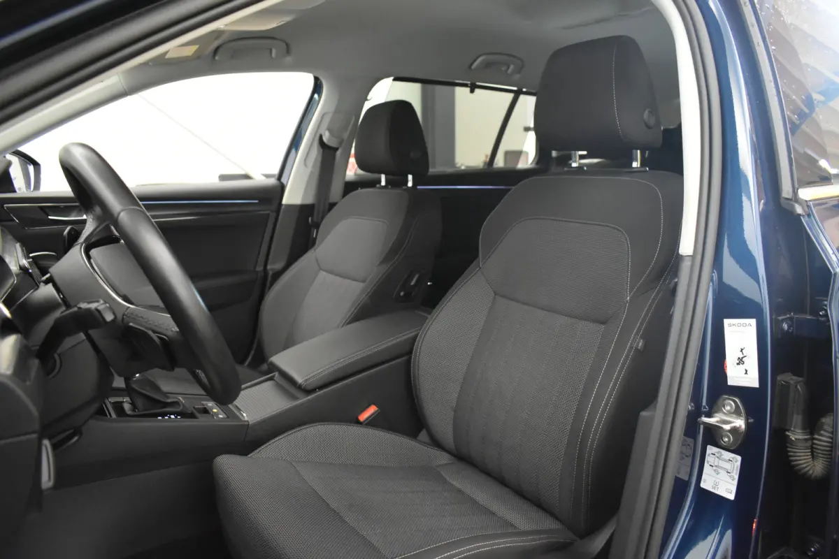 1.4 TSI iV PHEV Style EL Trekh + aKlep Mem Seats Camera Canton Sound  Stuur/stoel v+a Verwarming