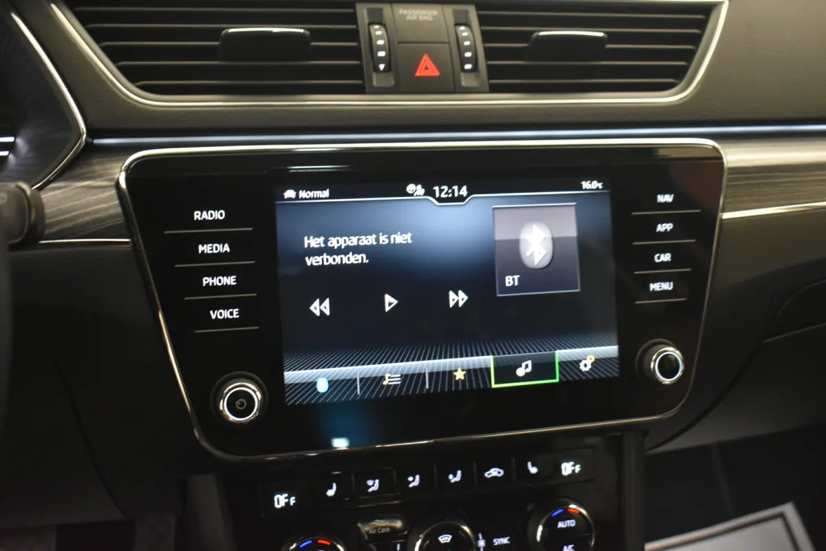 1.4 TSI iV PHEV Style EL Trekh + aKlep Mem Seats Camera Canton Sound  Stuur/stoel v+a Verwarming