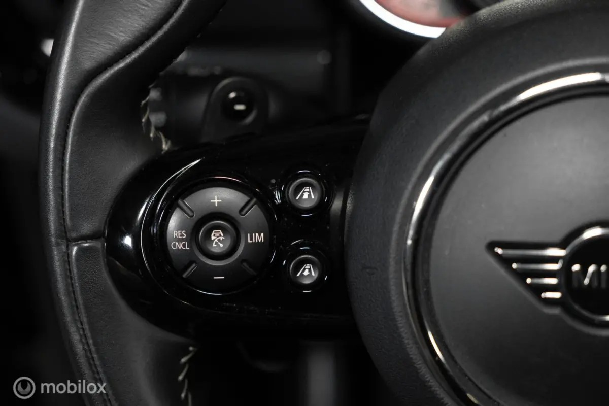 2.0 JCW ALL4 Chili PANO|HK|HUD|CAMERA|CARPLAY|