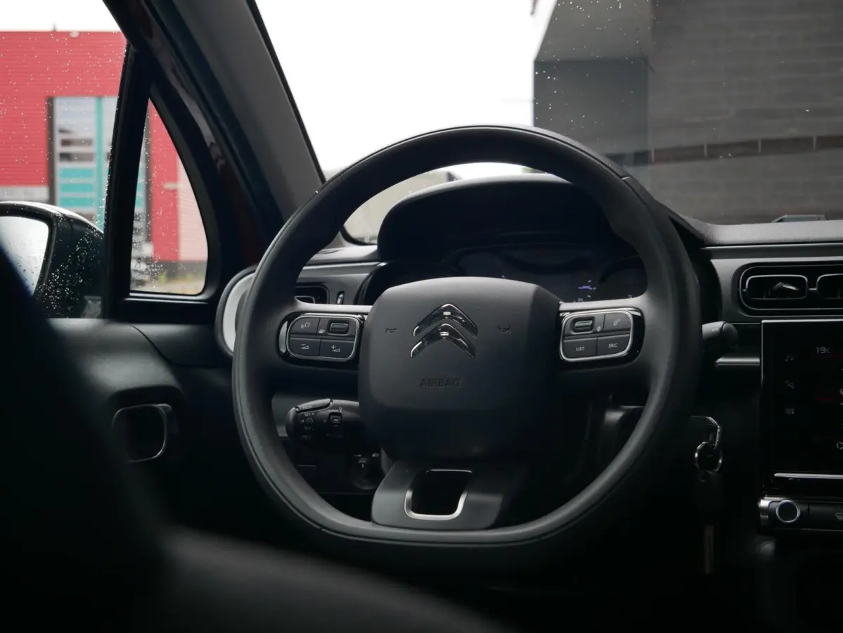 1.2 PureTech Feel NL Auto| Nieuwe Riem!| 2e eigenaar| Dealer onderhouden