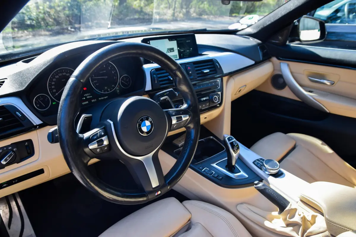 420i M-Sport | Schuif-/kanteldak | Navigatie | Camera | Harman\Kardon | NAP