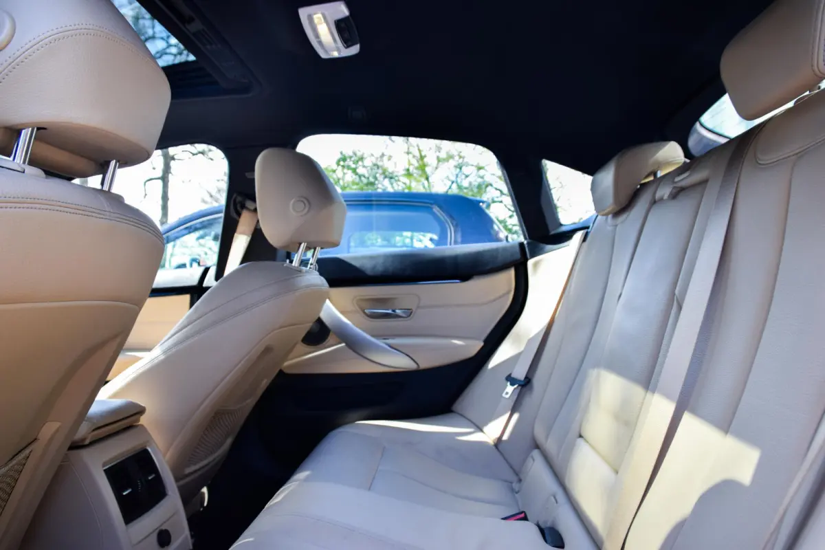 420i M-Sport | Schuif-/kanteldak | Navigatie | Camera | Harman\Kardon | NAP