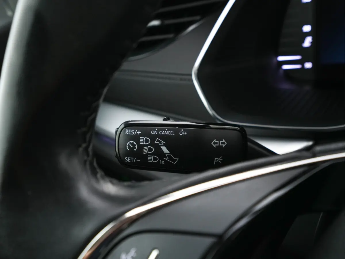 1.0 TSI Business Edition Plus (INCL-BTW) *FULL-LED | NAVI-FULLMAP | HEATED-COMFORTSEATS | DIGI-COCKPIT | CAMERA | KEYLESS | DAB | AMBIENTLIGHT | PRIVACYGLASS | ECC | CARPLAY | PDC | CRUISE |
