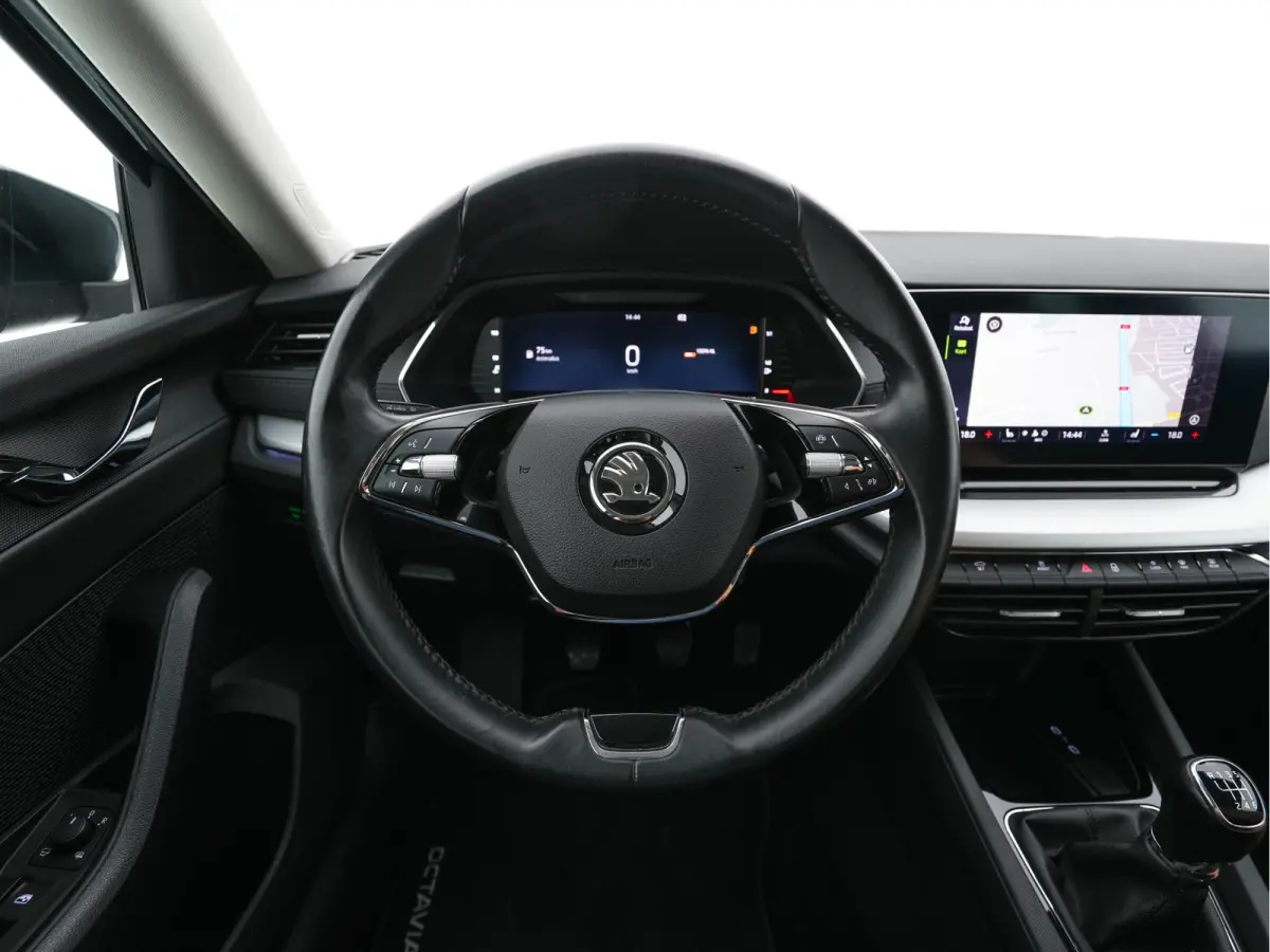 1.0 TSI Business Edition Plus (INCL-BTW) *FULL-LED | NAVI-FULLMAP | HEATED-COMFORTSEATS | DIGI-COCKPIT | CAMERA | KEYLESS | DAB | AMBIENTLIGHT | PRIVACYGLASS | ECC | CARPLAY | PDC | CRUISE |