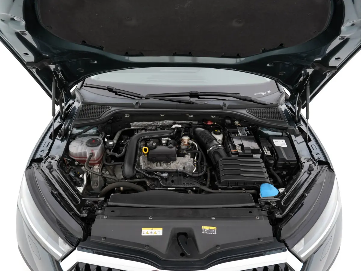 1.0 TSI Business Edition Plus (INCL-BTW) *FULL-LED | NAVI-FULLMAP | HEATED-COMFORTSEATS | DIGI-COCKPIT | CAMERA | KEYLESS | DAB | AMBIENTLIGHT | PRIVACYGLASS | ECC | CARPLAY | PDC | CRUISE |
