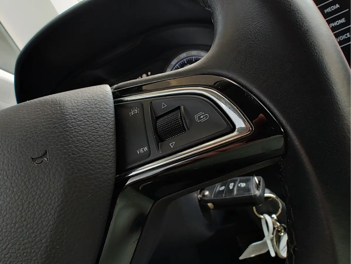 1.0 TSI AMBITION BUSINESS DSG Navi | Carplay/Android | Cruise | Parkeersensoren V+A