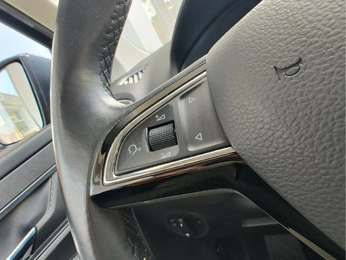 1.0 TSI AMBITION BUSINESS DSG Navi | Carplay/Android | Cruise | Parkeersensoren V+A