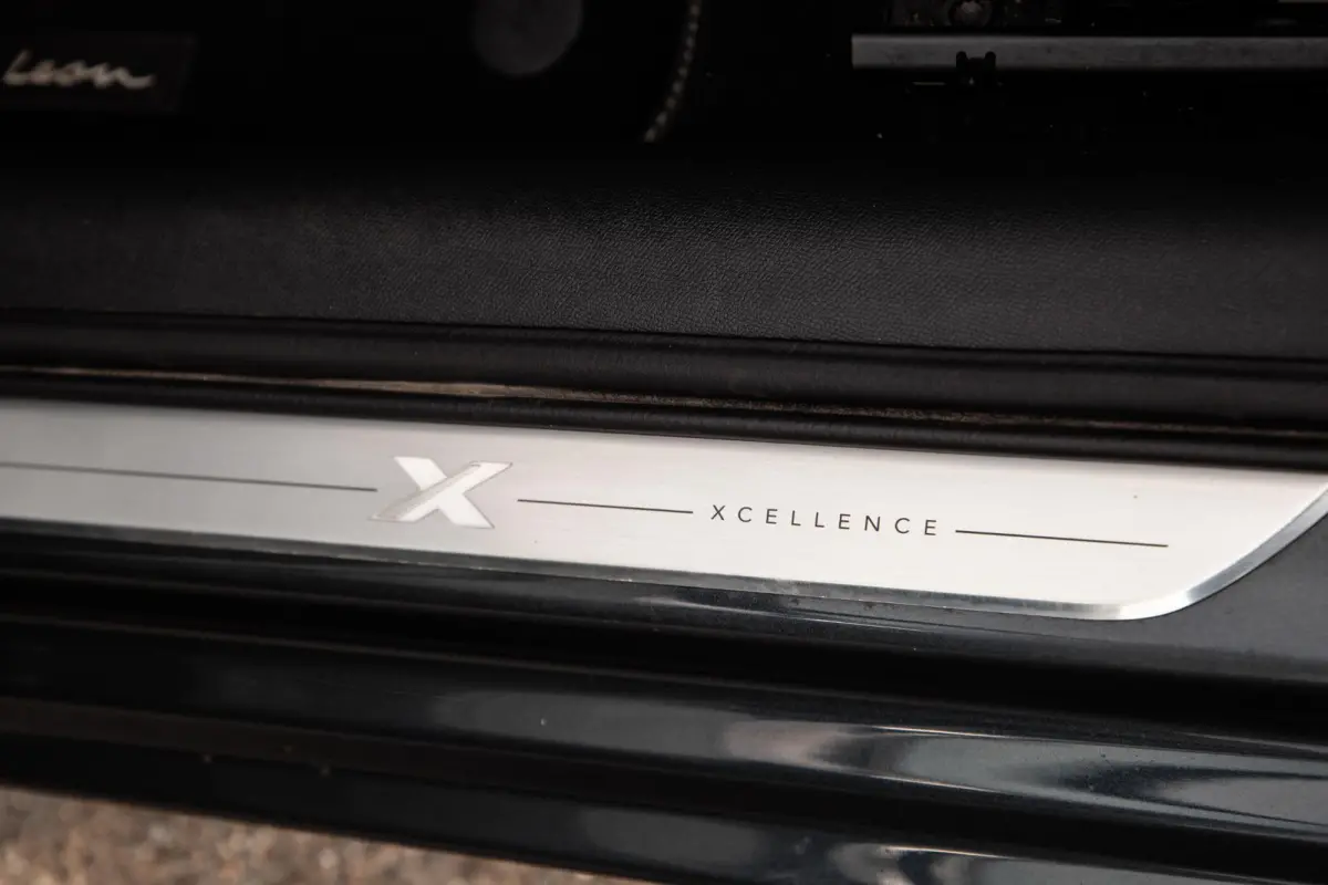 1.4 TSI eHybrid PHEV FR Business Intense EXCELLENCE / CARPLAY / AIRCO / CAMERA / DEALER ONDERHOUDEN