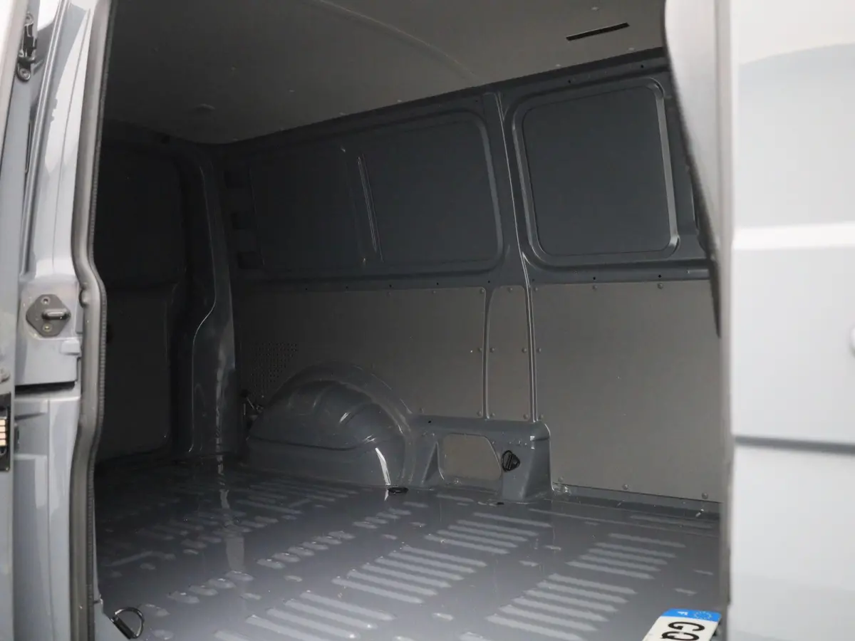 2.0 TDI L2H1 4Motion 150PK | Automaat | Multifunctioneel Stuurwiel | Parkeersensoren Voor + Achter | Navigatie | Achteruitrijcamera | Airco | Adaptive Cruise Controle | Lane Assist |