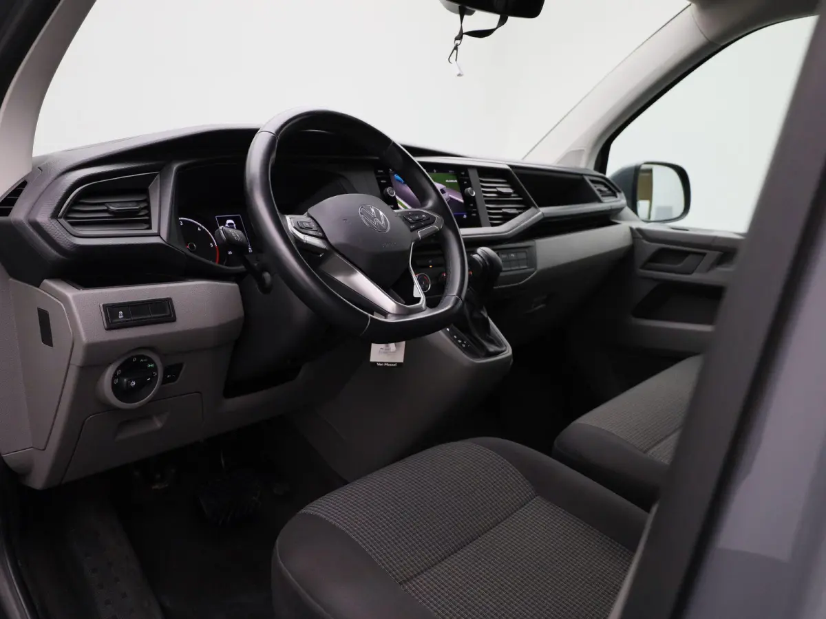 2.0 TDI L2H1 4Motion 150PK | Automaat | Multifunctioneel Stuurwiel | Parkeersensoren Voor + Achter | Navigatie | Achteruitrijcamera | Airco | Adaptive Cruise Controle | Lane Assist |