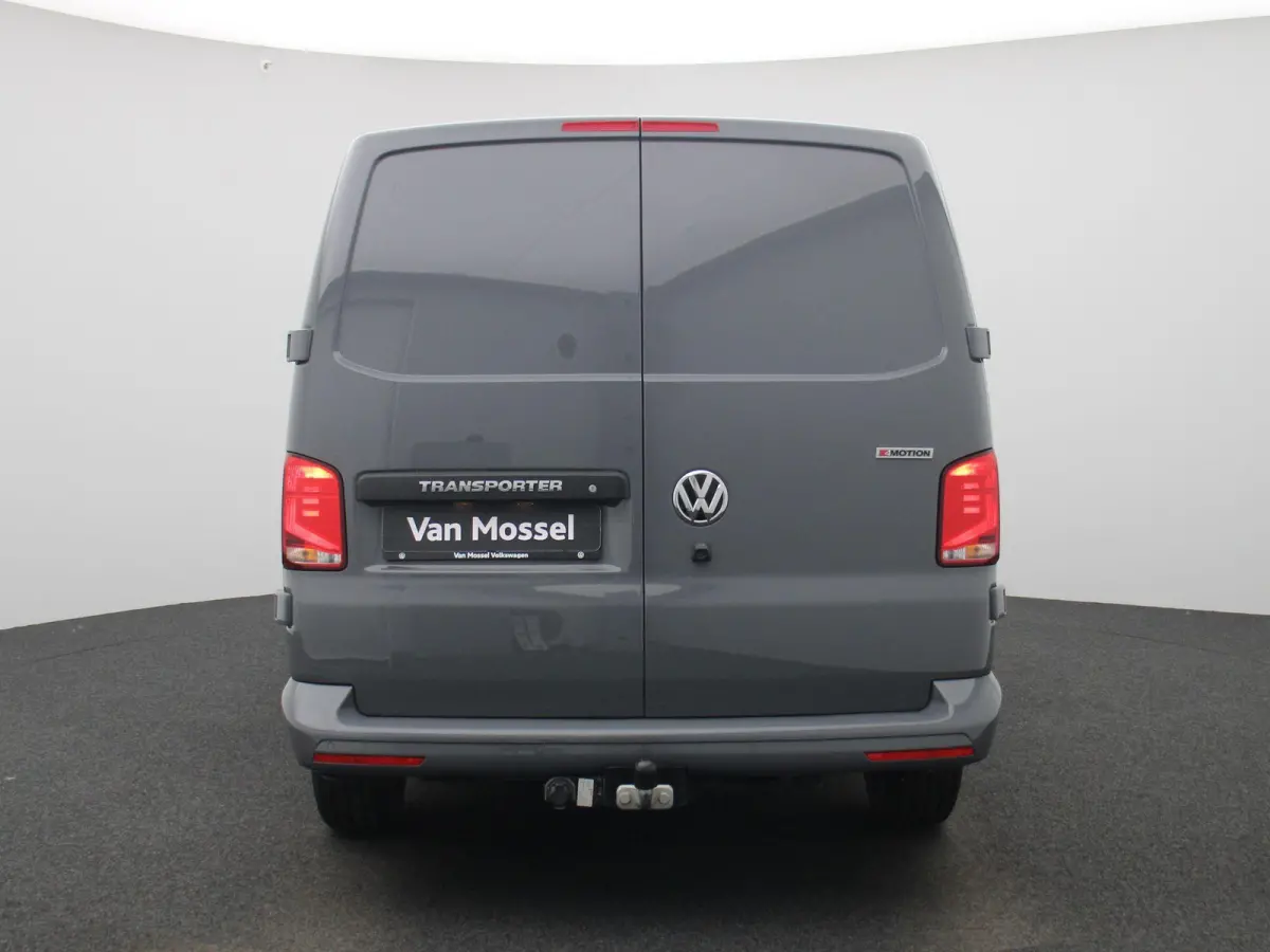 2.0 TDI L2H1 4Motion 150PK | Automaat | Multifunctioneel Stuurwiel | Parkeersensoren Voor + Achter | Navigatie | Achteruitrijcamera | Airco | Adaptive Cruise Controle | Lane Assist |