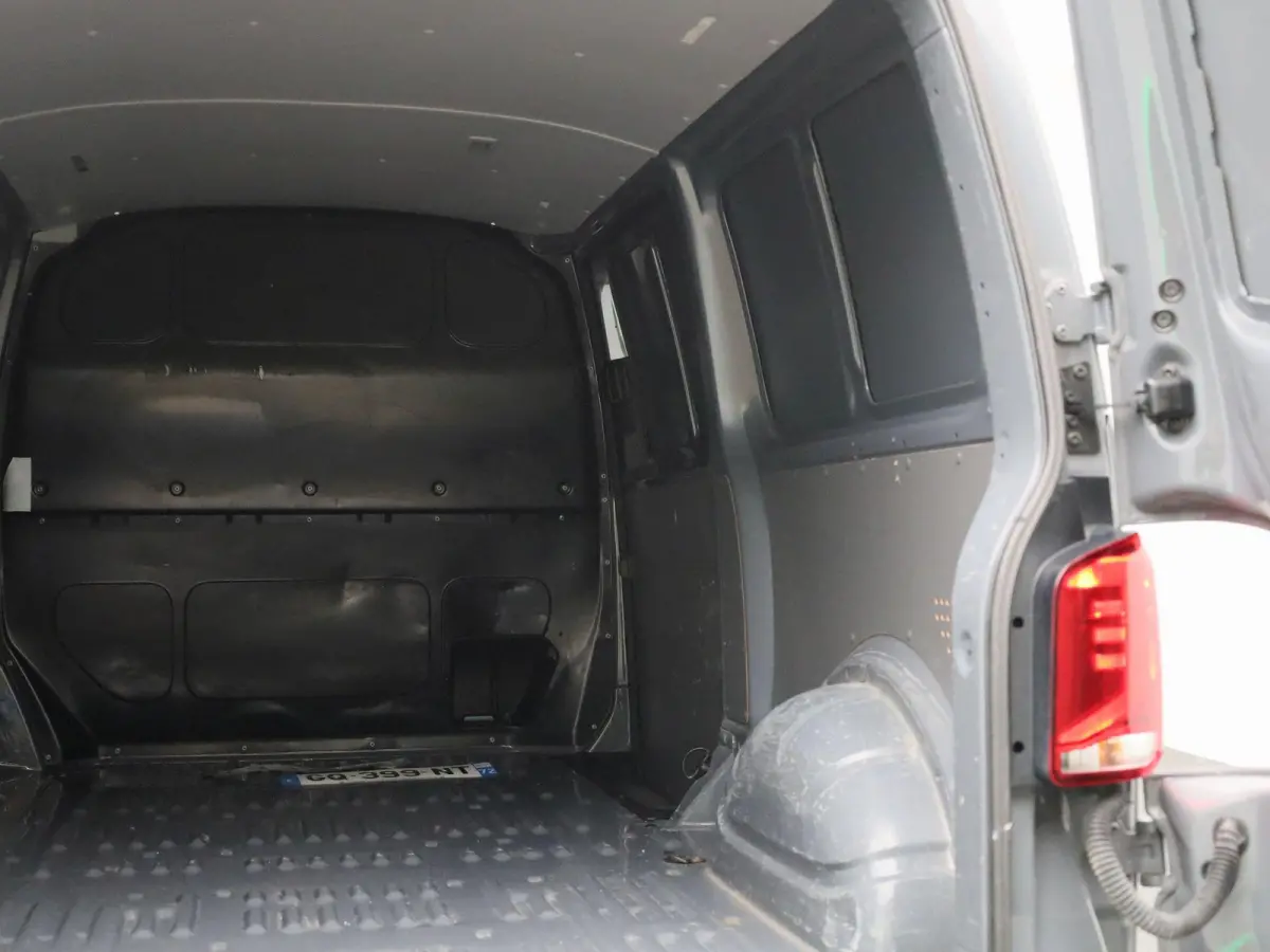 2.0 TDI L2H1 4Motion 150PK | Automaat | Multifunctioneel Stuurwiel | Parkeersensoren Voor + Achter | Navigatie | Achteruitrijcamera | Airco | Adaptive Cruise Controle | Lane Assist |