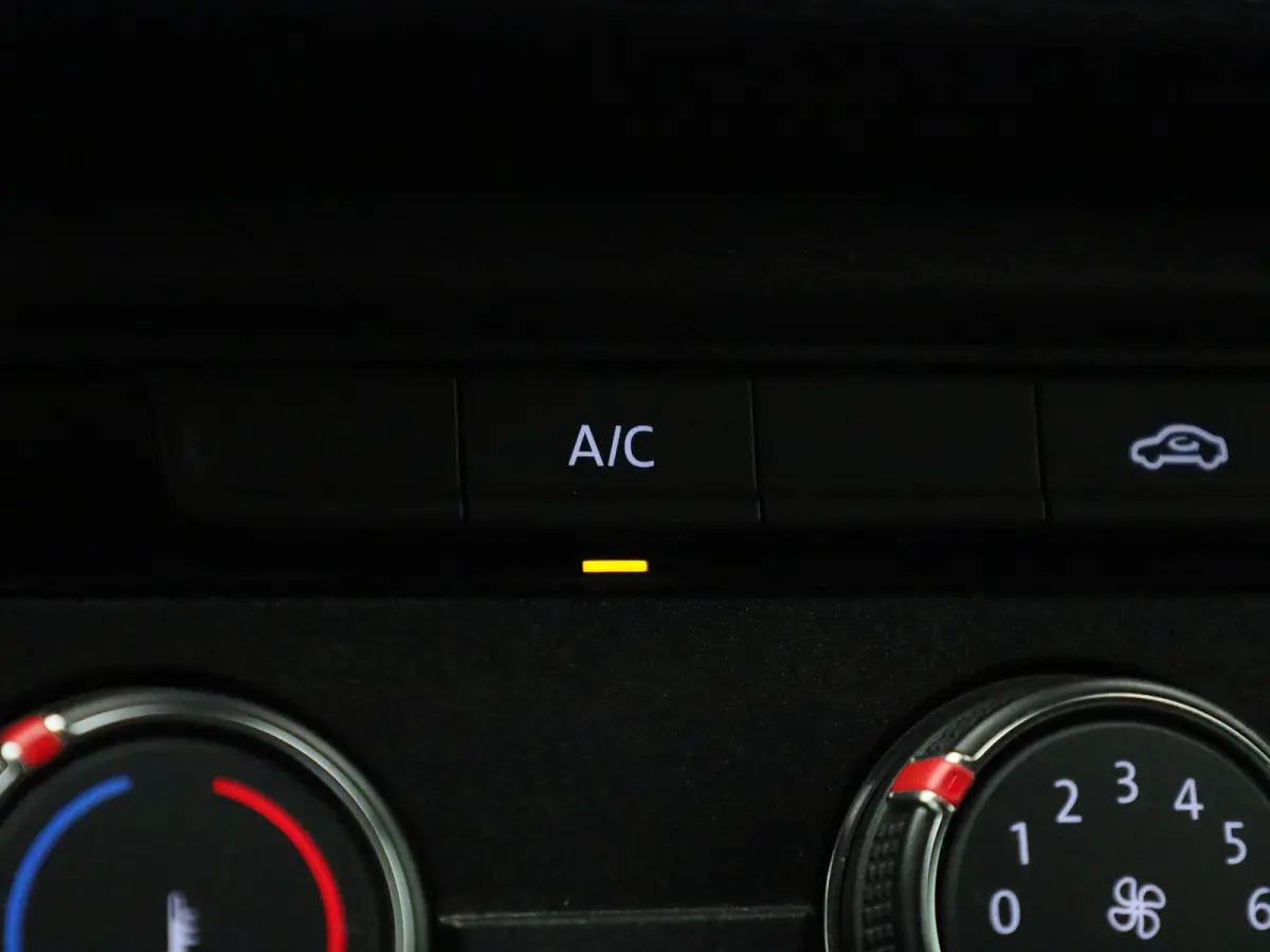 2.0 TDI L2H1 4Motion 150PK | Automaat | Multifunctioneel Stuurwiel | Parkeersensoren Voor + Achter | Navigatie | Achteruitrijcamera | Airco | Adaptive Cruise Controle | Lane Assist |