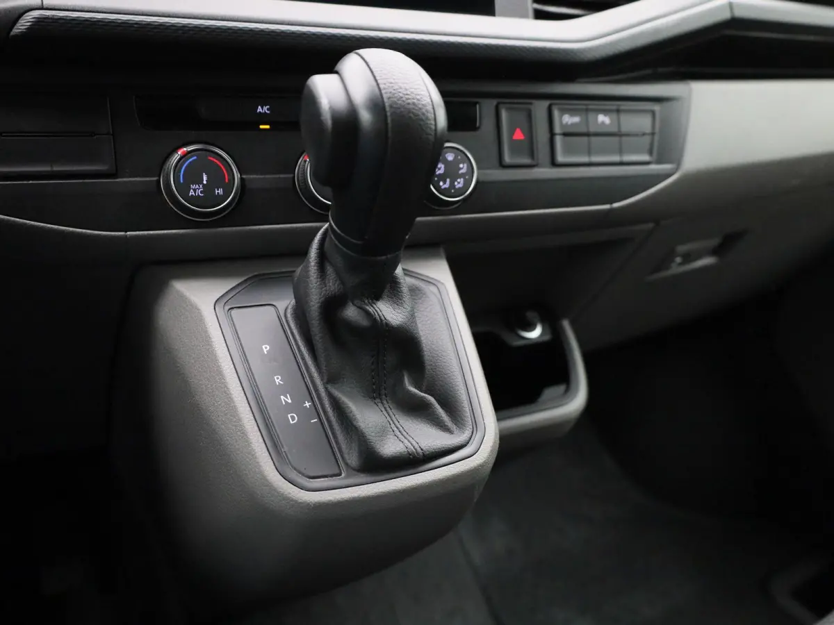 2.0 TDI L2H1 4Motion 150PK | Automaat | Multifunctioneel Stuurwiel | Parkeersensoren Voor + Achter | Navigatie | Achteruitrijcamera | Airco | Adaptive Cruise Controle | Lane Assist |