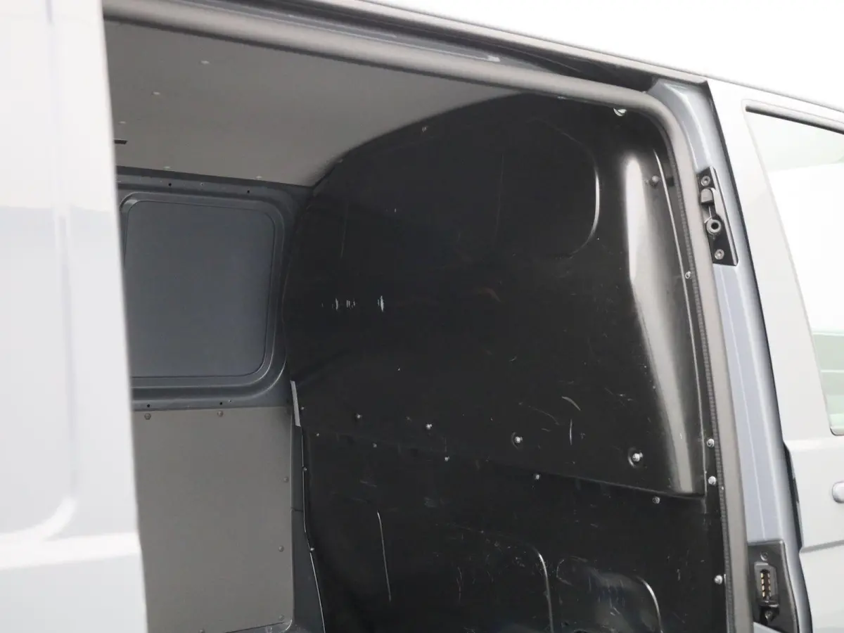 2.0 TDI L2H1 4Motion 150PK | Automaat | Multifunctioneel Stuurwiel | Parkeersensoren Voor + Achter | Navigatie | Achteruitrijcamera | Airco | Adaptive Cruise Controle | Lane Assist |