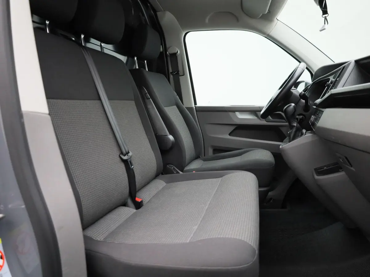2.0 TDI L2H1 4Motion 150PK | Automaat | Multifunctioneel Stuurwiel | Parkeersensoren Voor + Achter | Navigatie | Achteruitrijcamera | Airco | Adaptive Cruise Controle | Lane Assist |