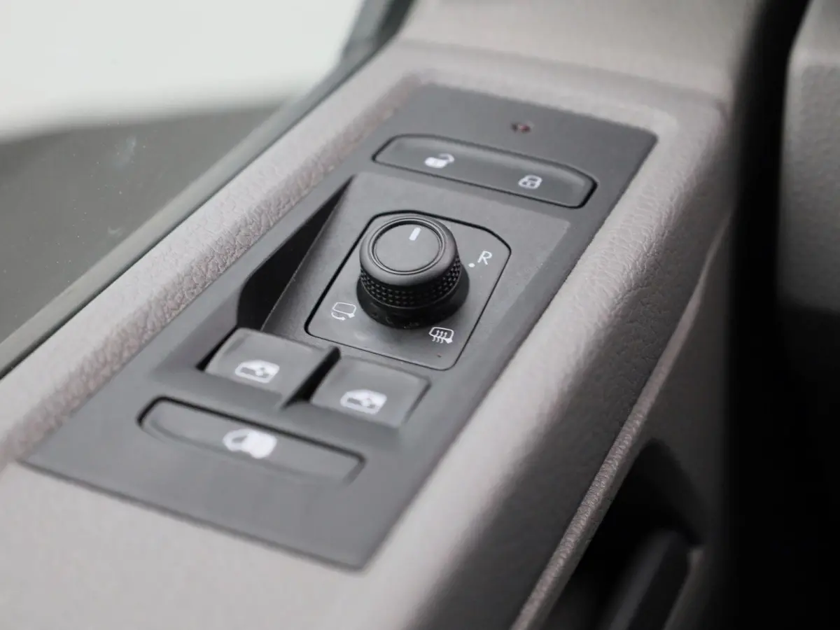 2.0 TDI L2H1 4Motion 150PK | Automaat | Multifunctioneel Stuurwiel | Parkeersensoren Voor + Achter | Navigatie | Achteruitrijcamera | Airco | Adaptive Cruise Controle | Lane Assist |