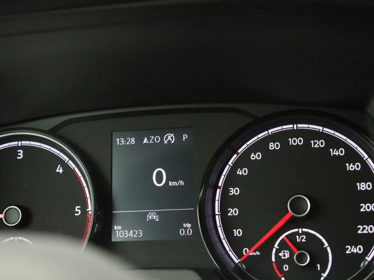 2.0 TDI L2H1 4Motion 150PK | Automaat | Multifunctioneel Stuurwiel | Parkeersensoren Voor + Achter | Navigatie | Achteruitrijcamera | Airco | Adaptive Cruise Controle | Lane Assist |