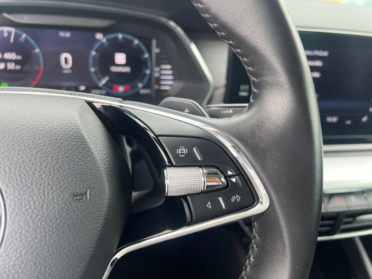 1.4 TSI iV PHEV Business Edition Plus | 204Pk | Automaat | Achteruitrijcamera | LED | Cruise control |