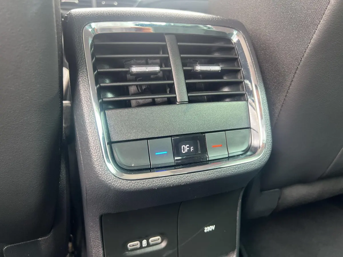 1.4 TSI iV PHEV Business Edition Plus | 204Pk | Automaat | Achteruitrijcamera | LED | Cruise control |