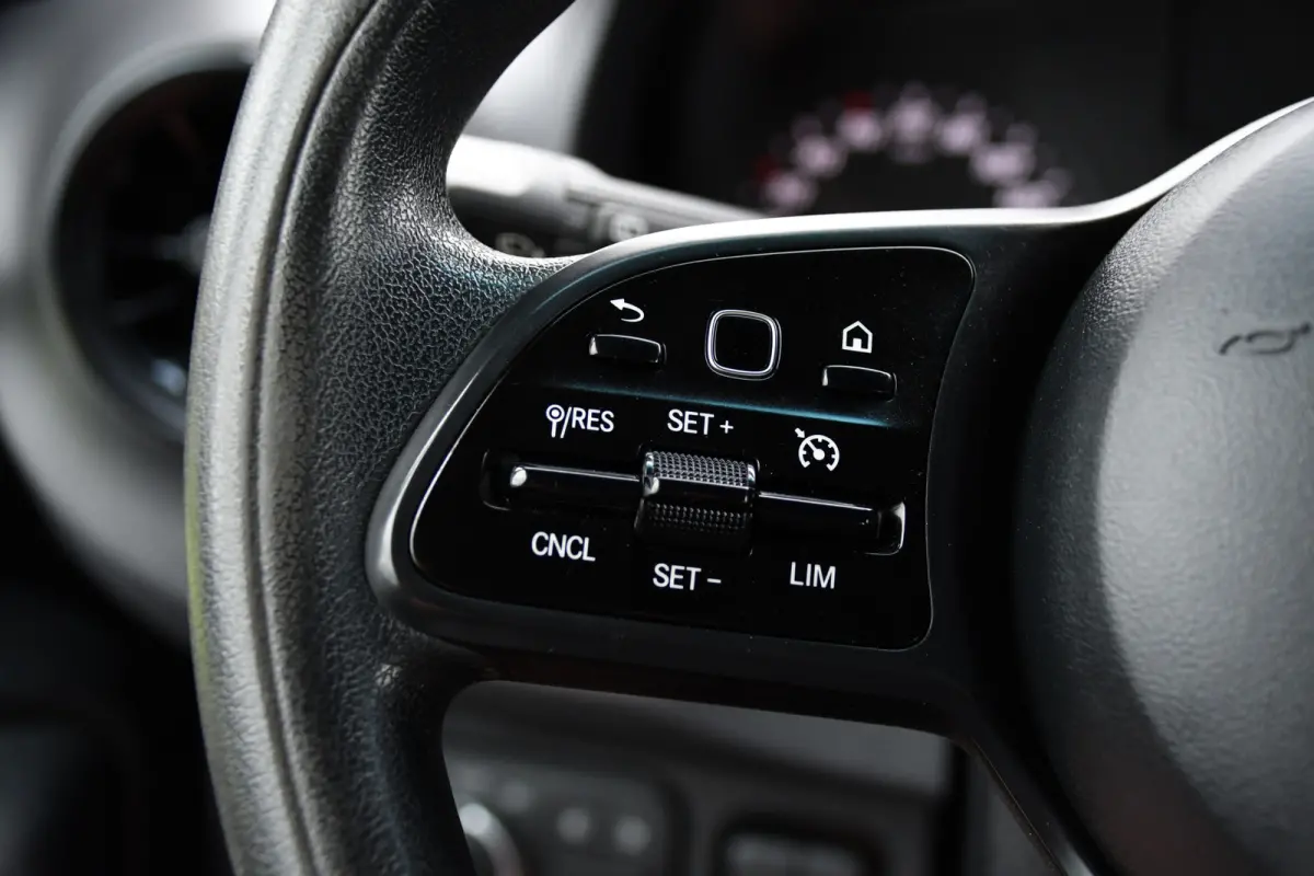 319 V6 3.0 CDI L2H1 DC 4x4 PB Edtion Cruise, Carplay, 4Matic, 10,5'' Mbux, Automaat, Airco, Uniek!