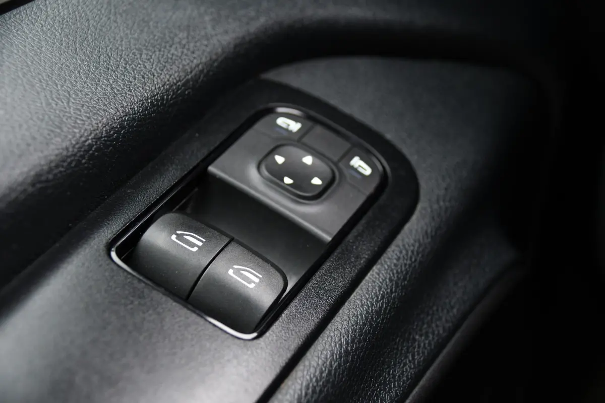 319 V6 3.0 CDI L2H1 DC 4x4 PB Edtion Cruise, Carplay, 4Matic, 10,5'' Mbux, Automaat, Airco, Uniek!