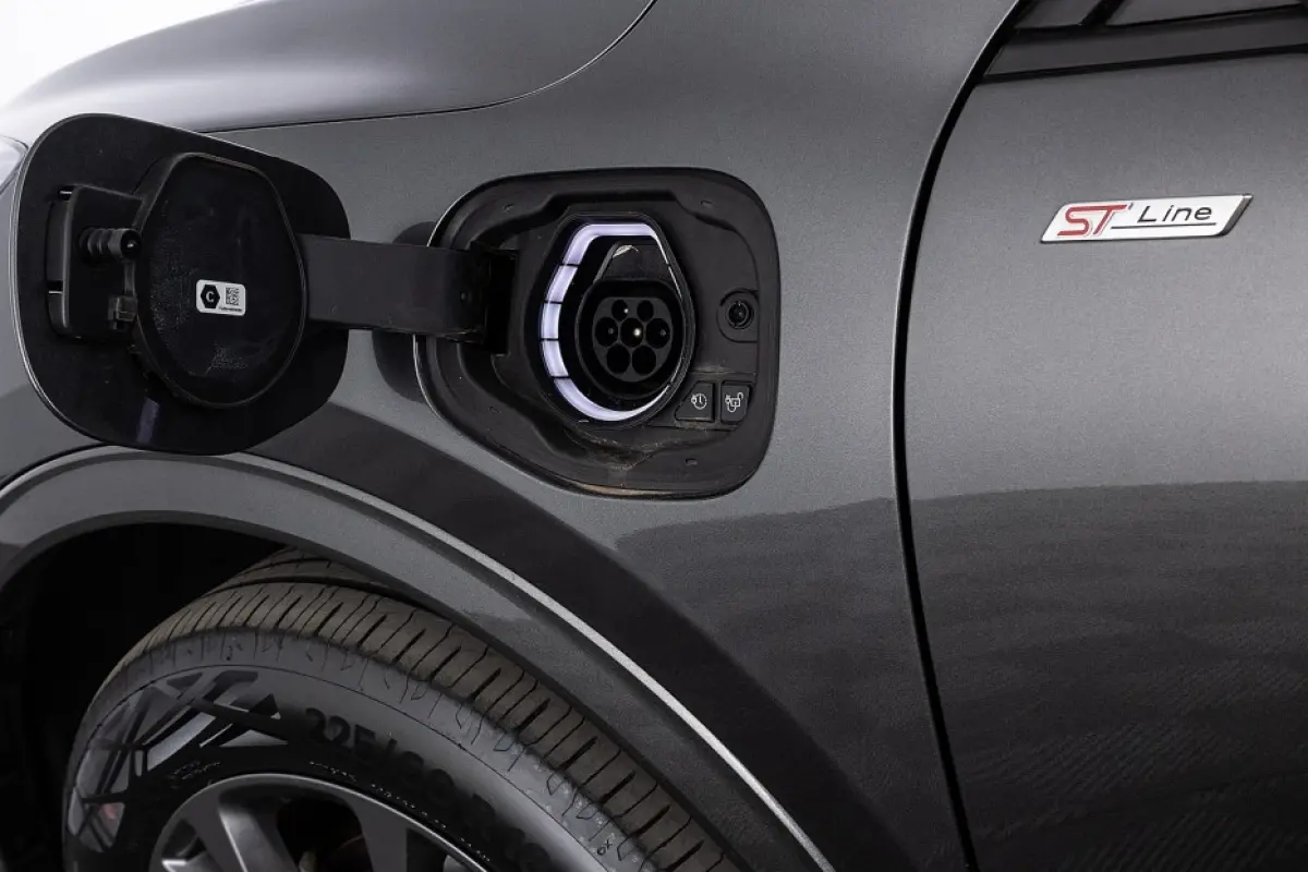 2.5 PHEV ST-Line | Full LED | NAVI | CAMERA