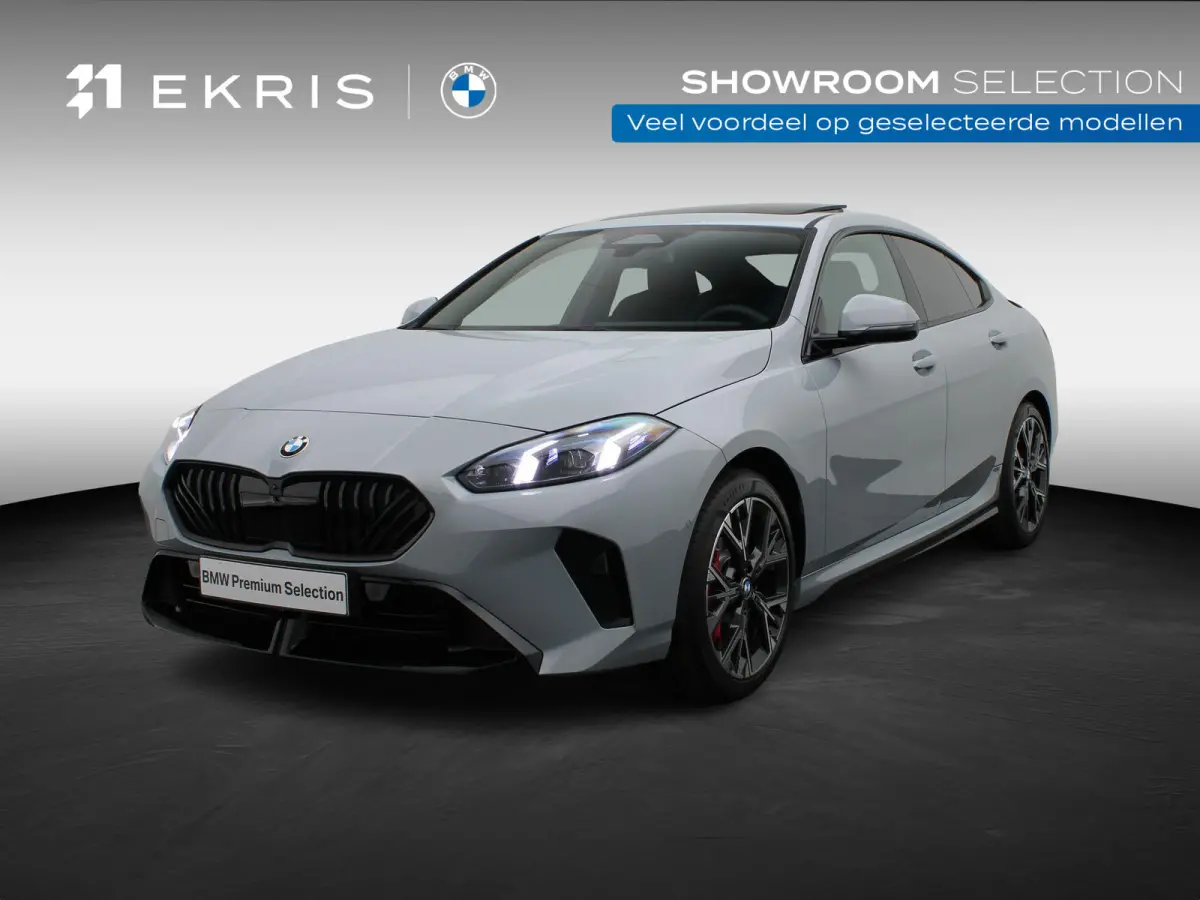 220 M Sportpakket Pro | Panoramadak | Harman Kardon | Parkeercamera | 18"