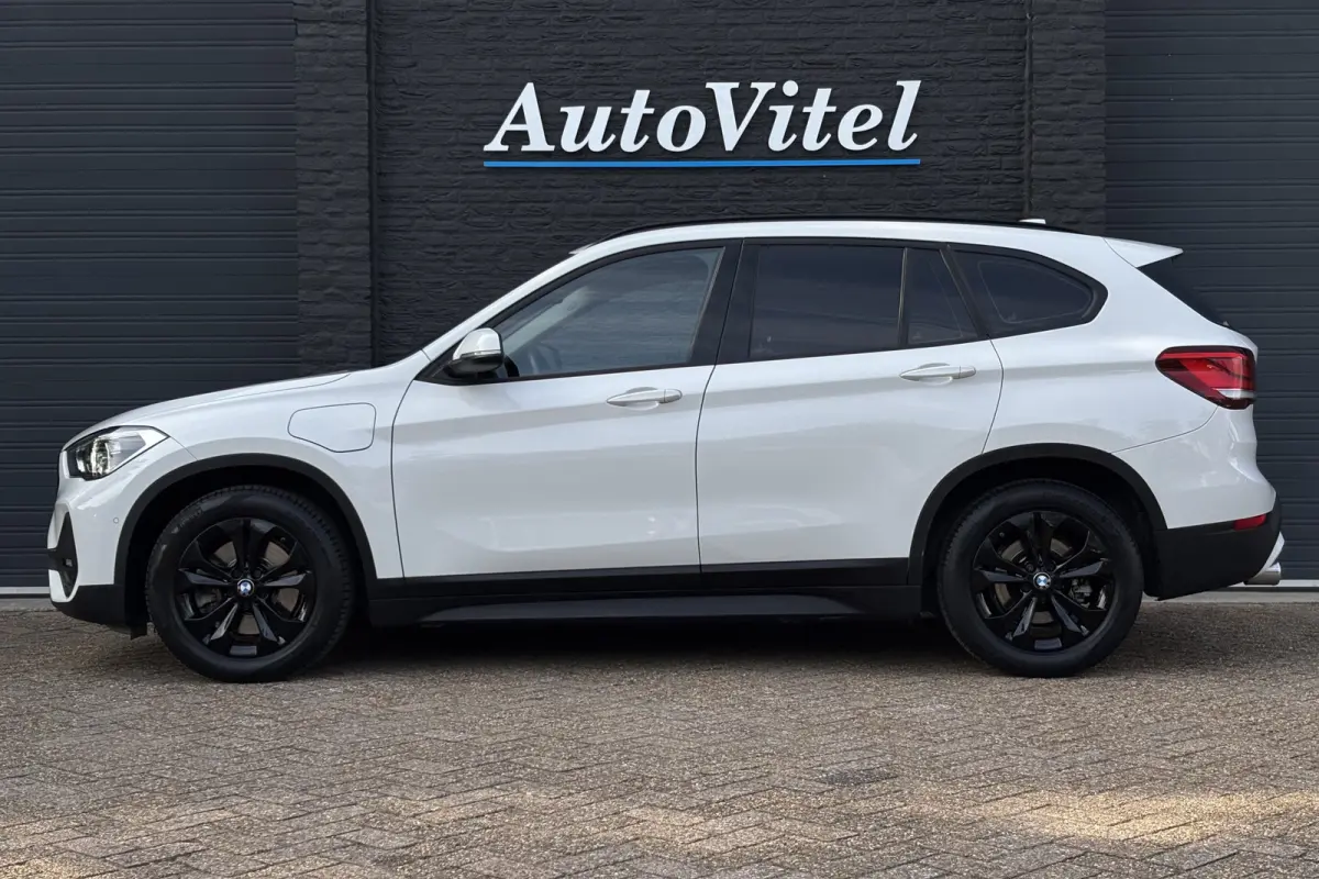 xDrive25e | Camera | Elektrische Klep | LED | PDC V + A | 35x op voorraad