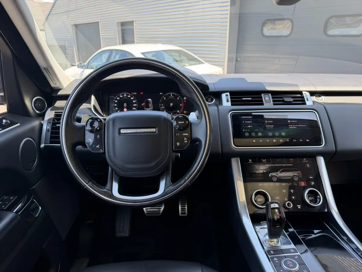 4.4 SDV8 HSE Dynamic | Panoramadak | Camera | Head-Up Display | Meridan | Elektrische Achterklep |