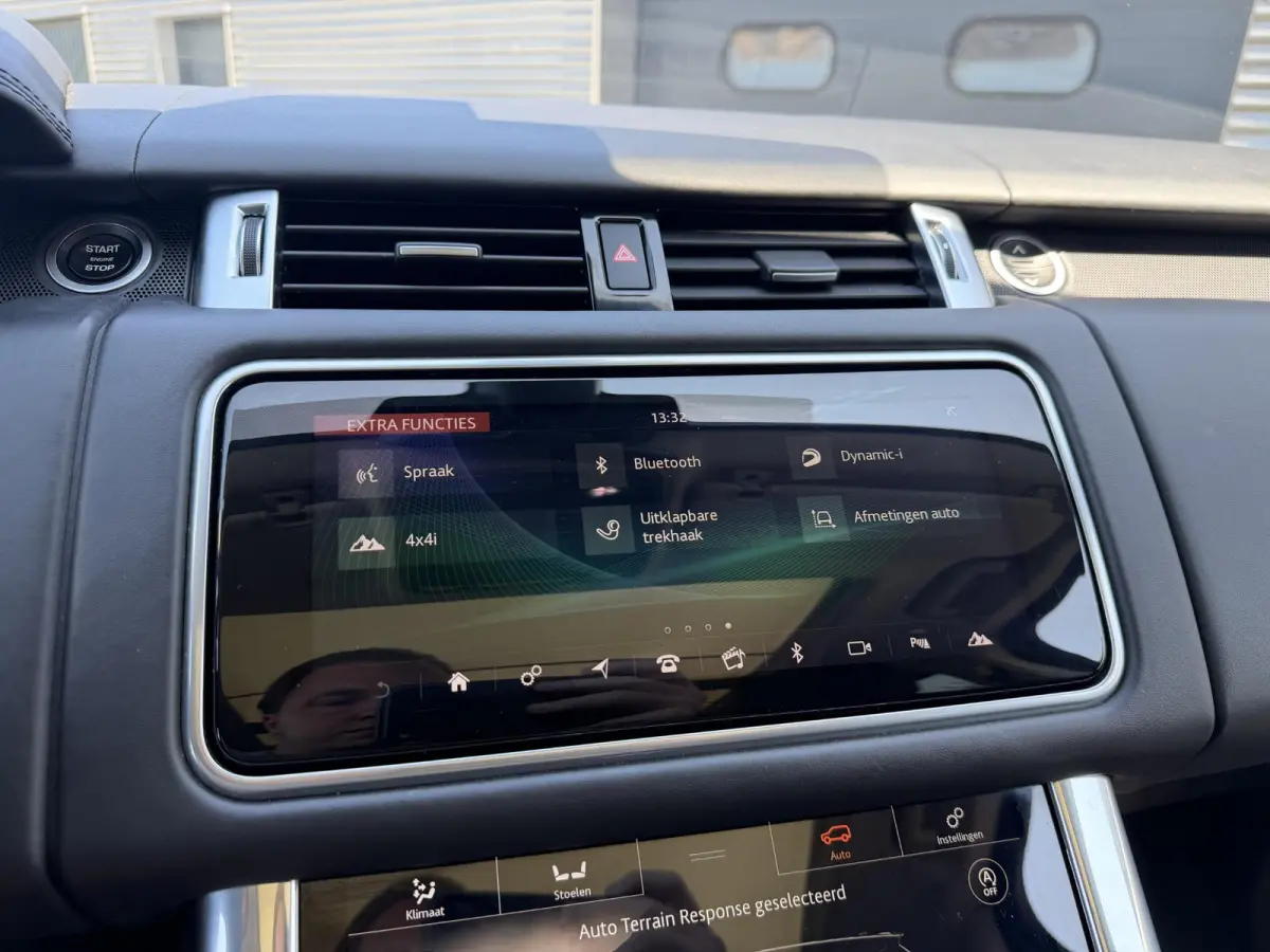 4.4 SDV8 HSE Dynamic | Panoramadak | Camera | Head-Up Display | Meridan | Elektrische Achterklep |