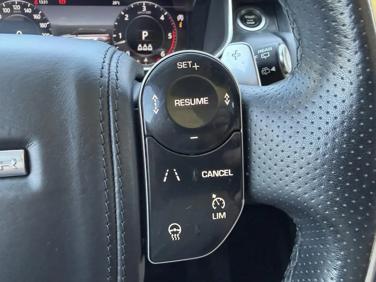 4.4 SDV8 HSE Dynamic | Panoramadak | Camera | Head-Up Display | Meridan | Elektrische Achterklep |