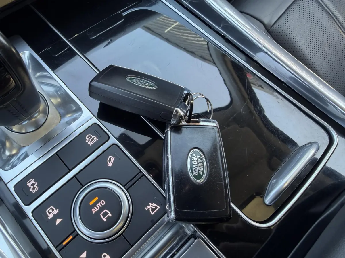 4.4 SDV8 HSE Dynamic | Panoramadak | Camera | Head-Up Display | Meridan | Elektrische Achterklep |