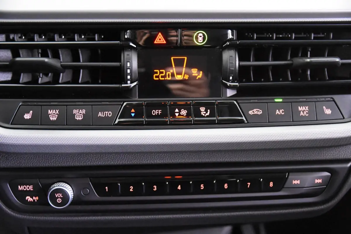 116i *1ste Eigenaar*Navigatie*Stoelverwarming*18" M-Sport Velgen*