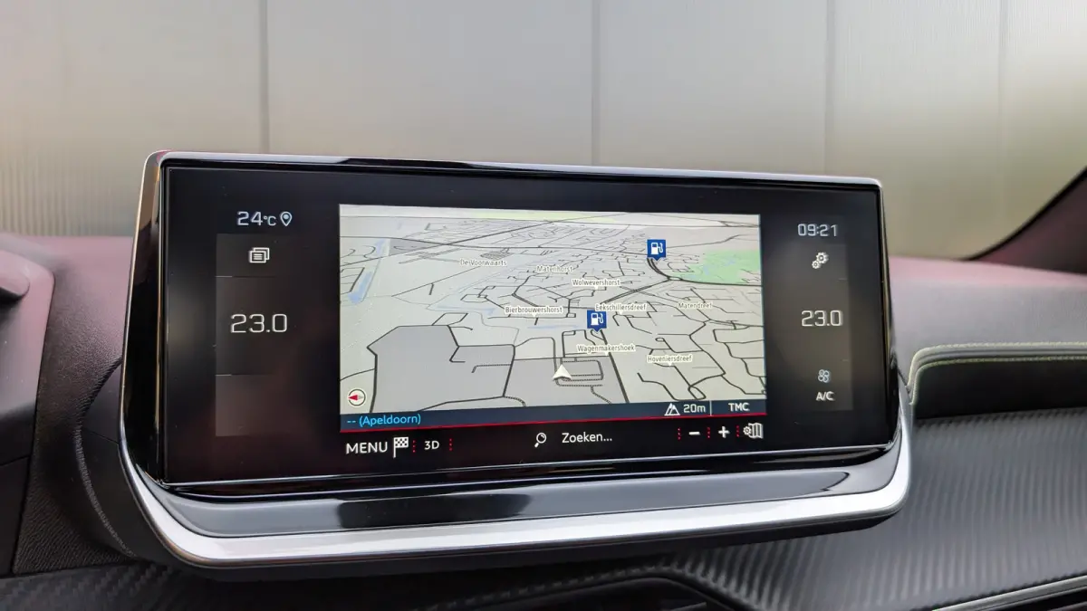 1.2 Turbo GT Pack | Pano-dak | Focal | Alcantara | Navigatie | Climate Control | Adapt. Cruise | | Achteruitrijcamera | Airco (automatisch) | Connected services