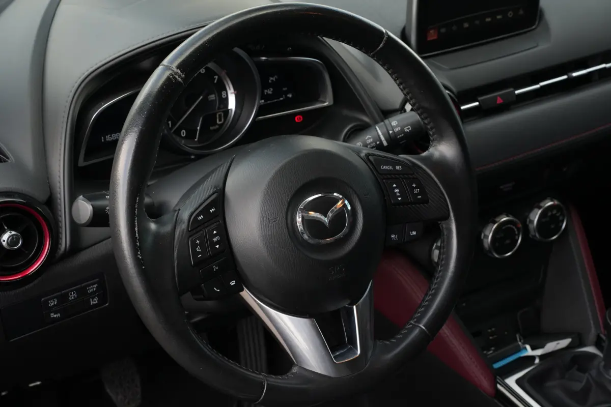 2.0 SkyActiv-G 120 GT-M | HUD | Camera | Leder | Bose | Navi |