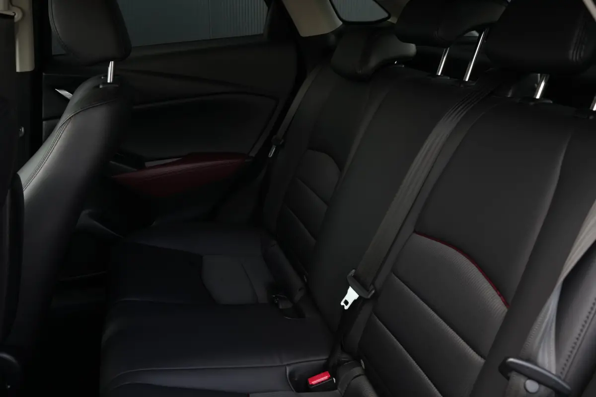 2.0 SkyActiv-G 120 GT-M | HUD | Camera | Leder | Bose | Navi |