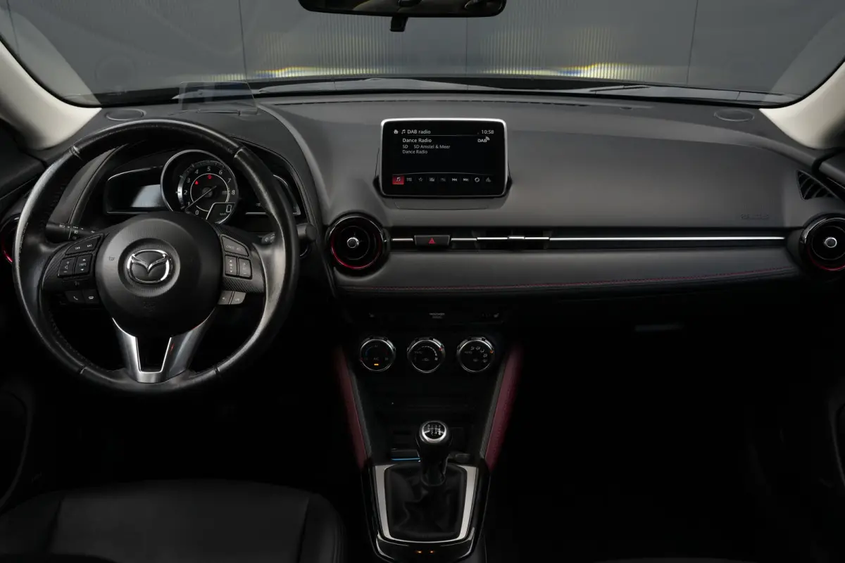 2.0 SkyActiv-G 120 GT-M | HUD | Camera | Leder | Bose | Navi |