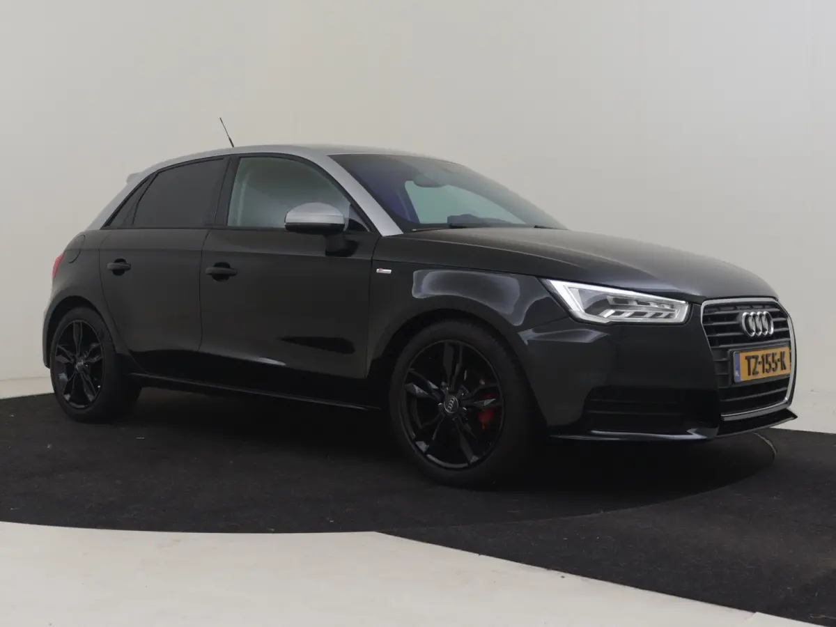 1.0 TFSI S-Line Advance Sport 95Pk | Automatische Airco | Stoelverwarming | Navigatie | Cruise control | Parkeersensor Achter |17"LMV